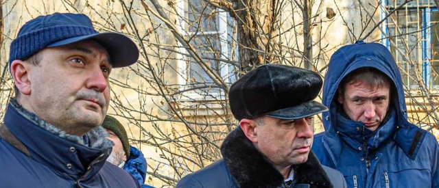 Уличные сортиры и бараки показали в Чите российскому замминистра