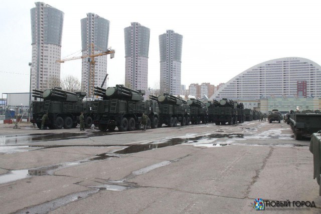 Техника на Ходынке и перегон техники в Москву