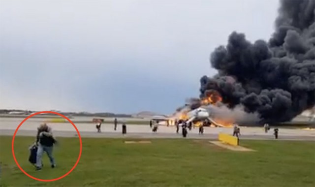 Пилоты экстренно посадили самолет на воду возле Гавайев