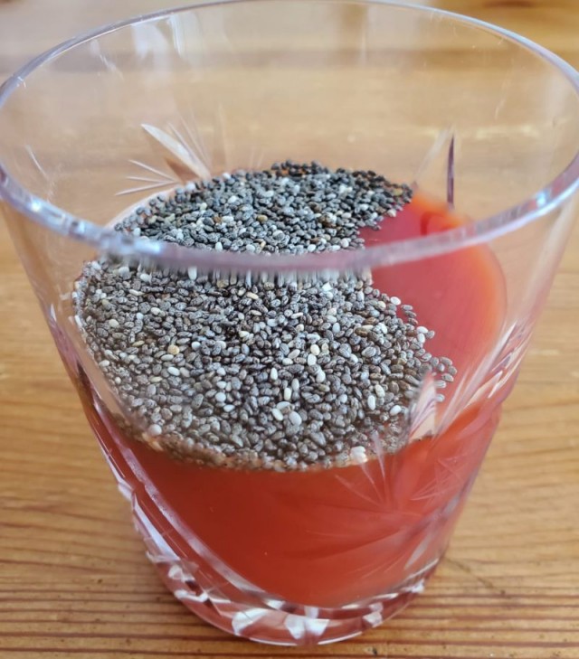 Кофе Дальгона и йогуртный торт.