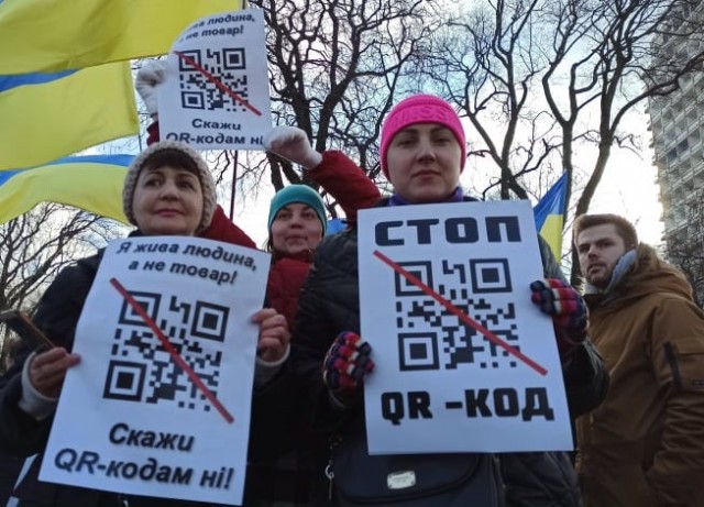 Наш Гинцбург поавторитетнее какого то сраного ланцета. Орденоносец! Это вам не хрен собачий!