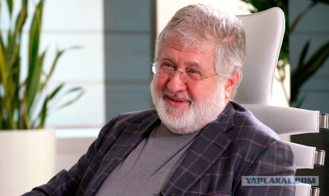 Зеленский подписал указ об исторически населенных украинцами территориях России