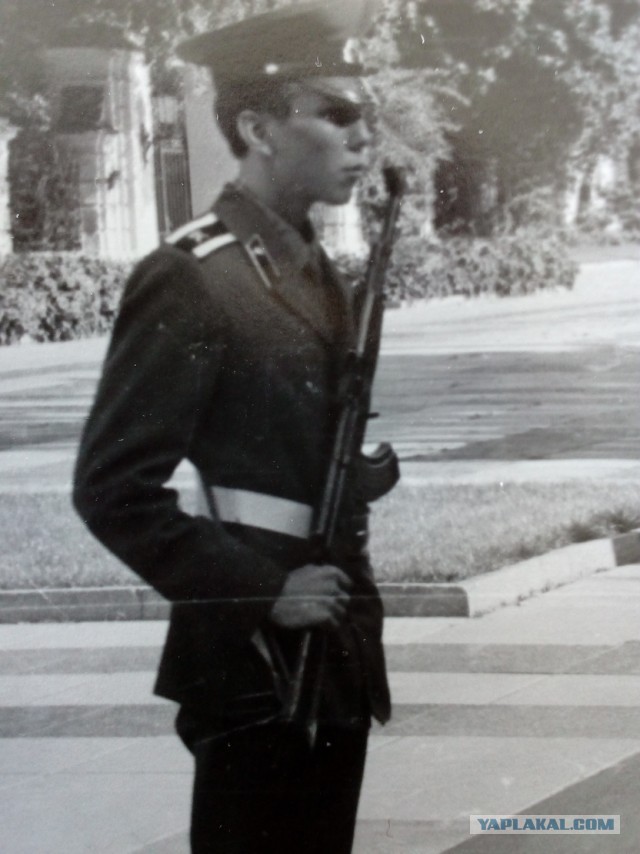А давайте в честь праздника, выкладывать свои армейские фотки уважаемые яповцы