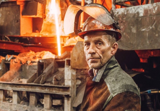 Рабочий отсудил 60 000 рублей за травму, полученную 32 года назад