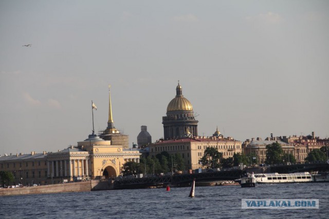Путешествие по Неве