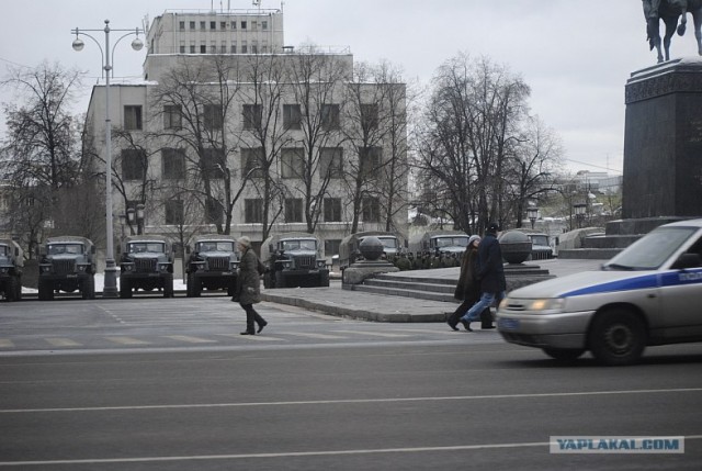 А тем временем в Москве...