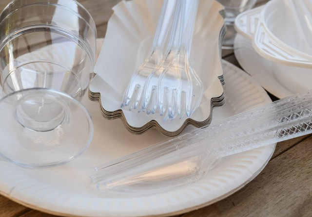 Минприроды готовит запрет на продажу одноразовой пластиковой посуды вслед за Европой