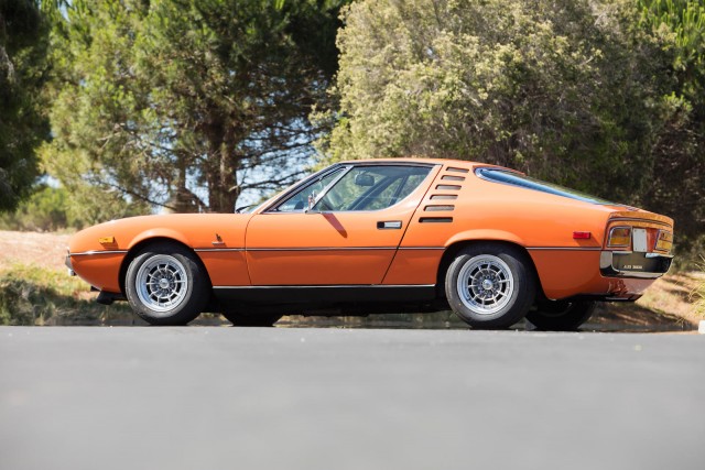 Alfa Romeo Montreal. "Ferrari для бедных". Красивых автофото пост