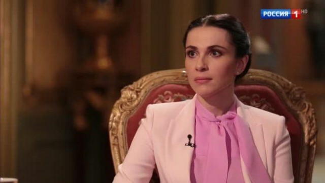 На какую ведущую вы посматриваете, если случайно прошли мимо телека?