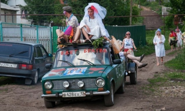 Эпизод на деревенской свадьбе