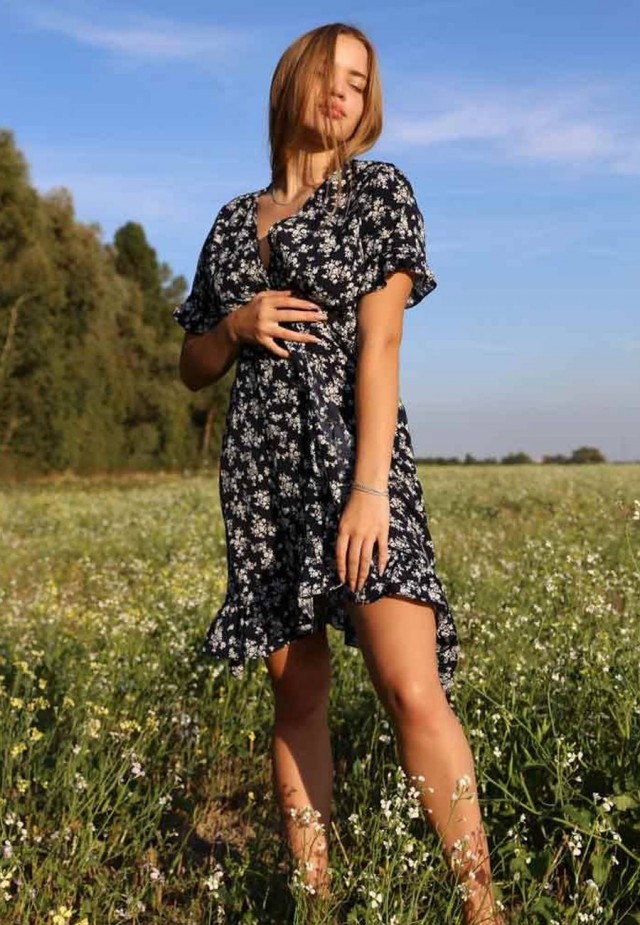Симпатичные девушки из Сети