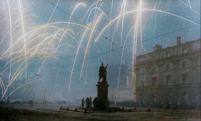 1944 год в фотографиях
