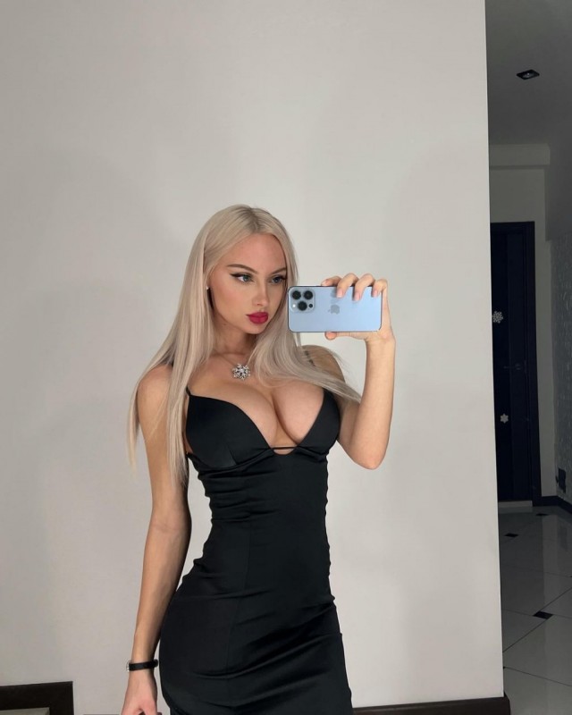 Девушки сами себя