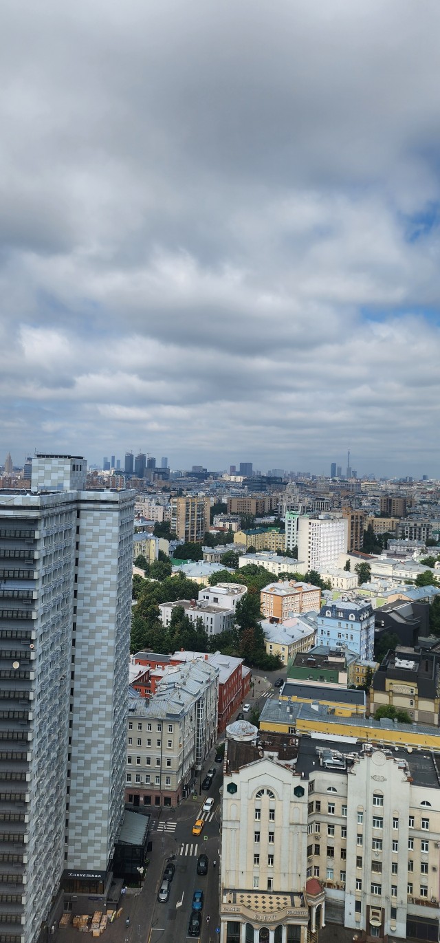Выгнали, как сказали, за ненадобностью!
