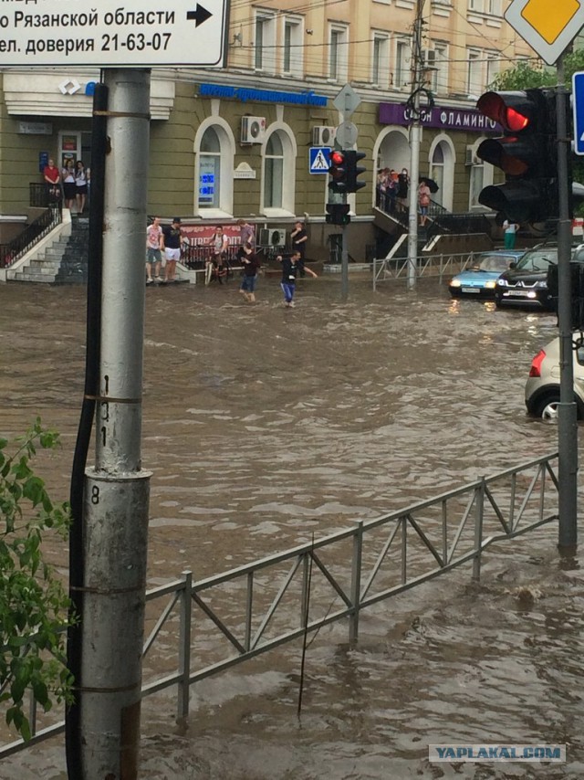 В ожидании грозы в Рязани ( 16.06.2015)