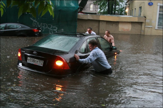 Москва. Потоп.