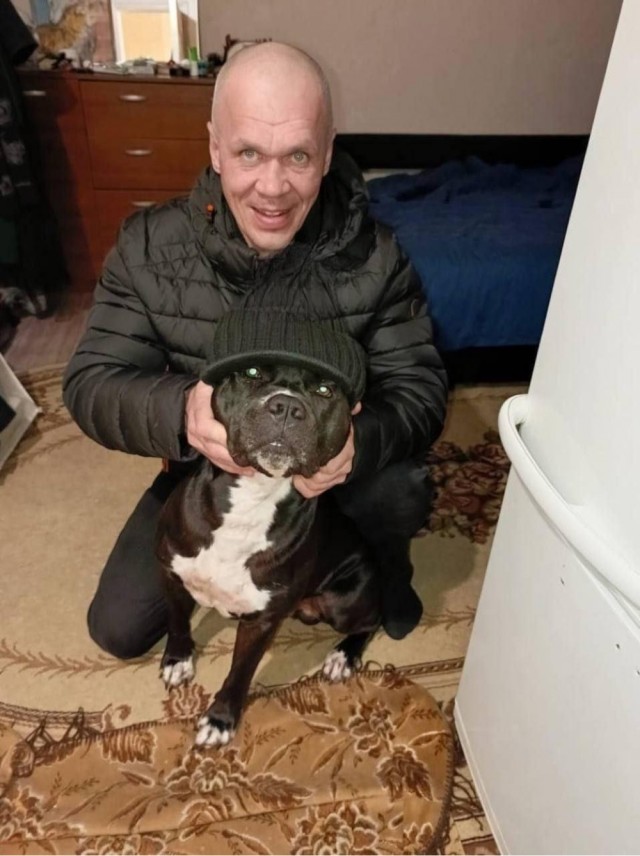 В Свердловской области хозяин с питбулем продолжает терроризировать округу: Соседи в ужасе