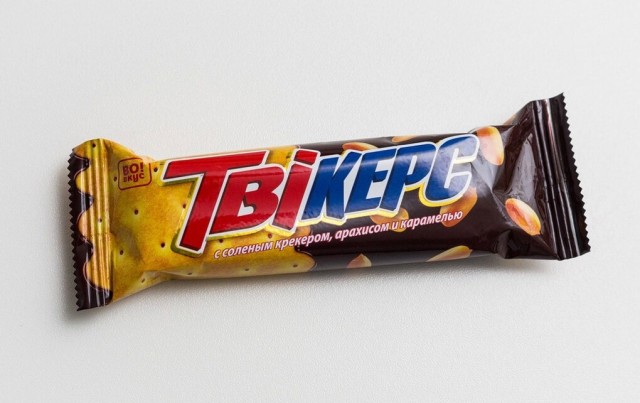 Владелец «Пятерочки» остановил поставку Snickers и Twix в свои магазины