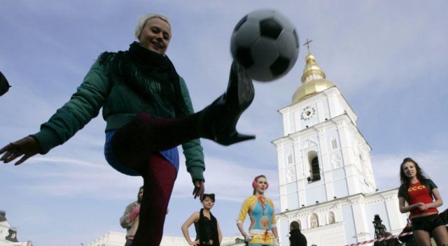 Femen за Евро 2012 без проституции