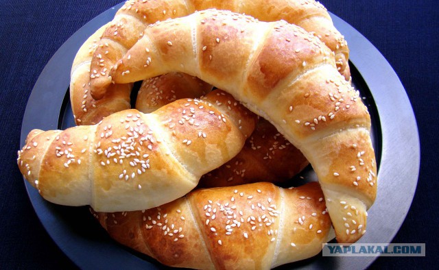 Несладкие рогалики с кунжутом