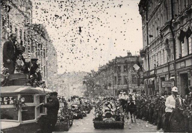 Фотографии из прошлого нашей страны - 46