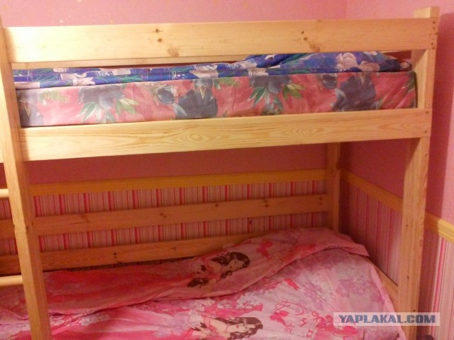 Двухъярусная кровать в детскую