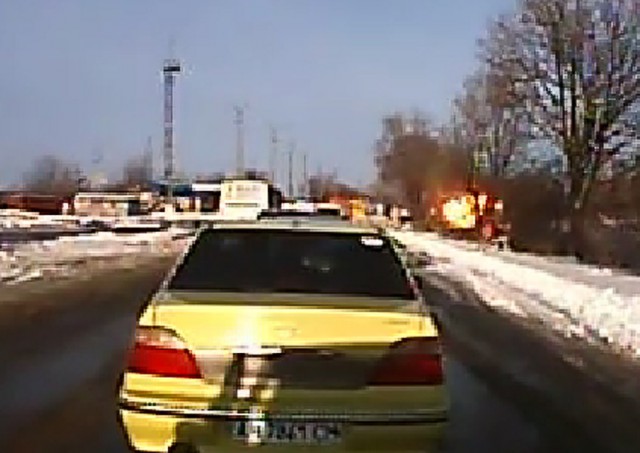 Взрыв возле автобуса с видеорегистратора