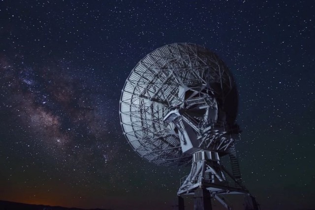 Астрофизики поймали сигнал, отправленный семь миллиардов лет назад