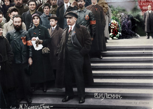 История в фотографиях