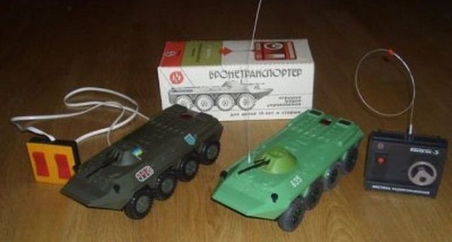 Не плачь. Это ностальгия в глаз попала