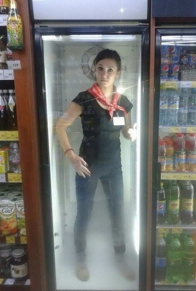 Танька, фоткай, я позирую!