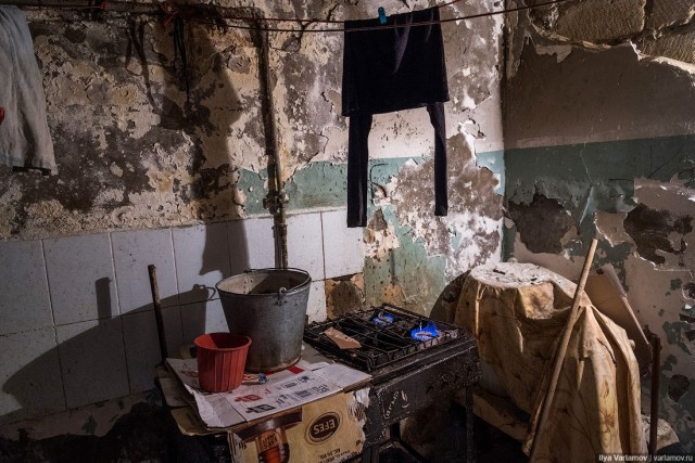 Добро пожаловать в Ад. Как живут в Баку беженцы из Карабаха