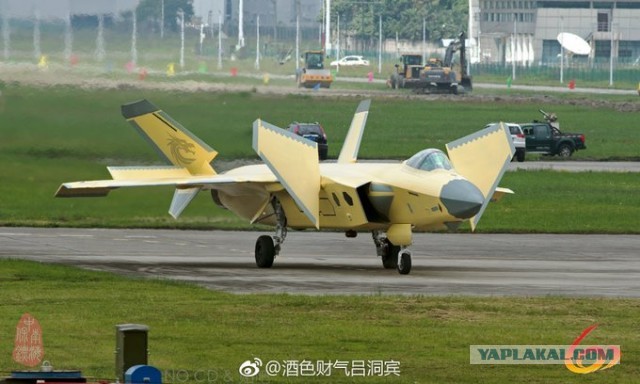 Китай отказался от российских двигателей для новейших истребителей J-20
