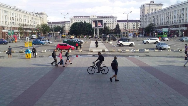 Продолжил жить на Украине