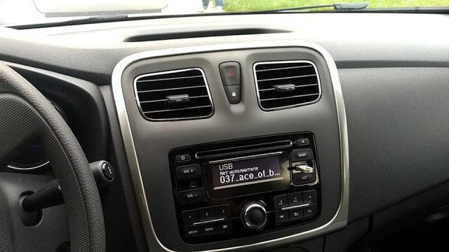 Сенсорные экраны в автомобилях вместо кнопок могут негативно влиять на безопасность на дорогах