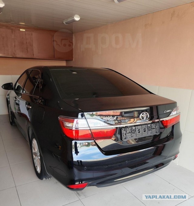 В Новокузнецке выставили на продажу Toyota Camry 2015 г.в. с пробегом всего 6500 км и ценой "всего" 3,7 млн рублей