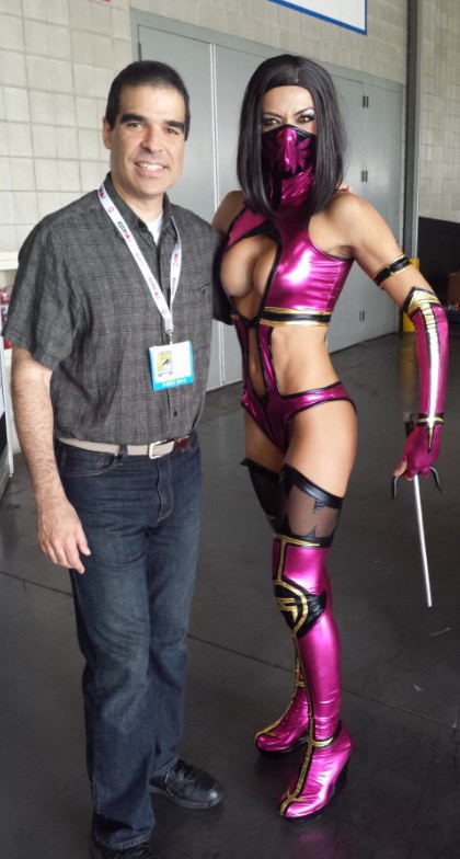 Вот что-то привлекает меня в косплее...