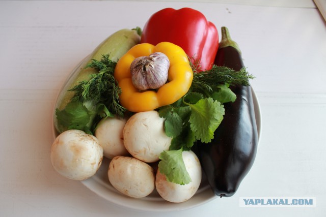 Вкусное обаяние Кулинарии, Повара ЯПа поздравляют милых дам!