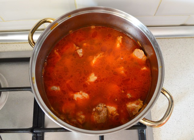 Суп-Гуляш. Наваристо и вкусно.