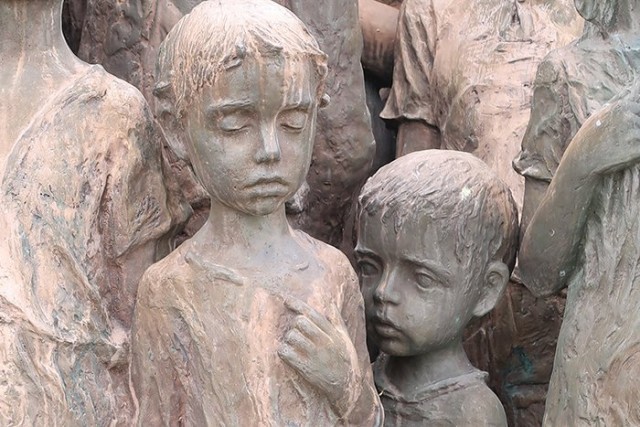 Памятник 82 детям, убитым нацистами в Чешской Республике