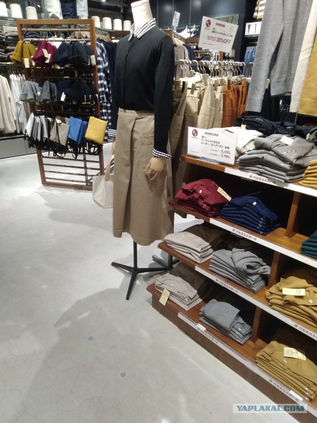 Модные персонажи на улицах Токио