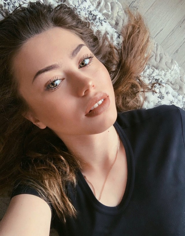 Курносые девушки