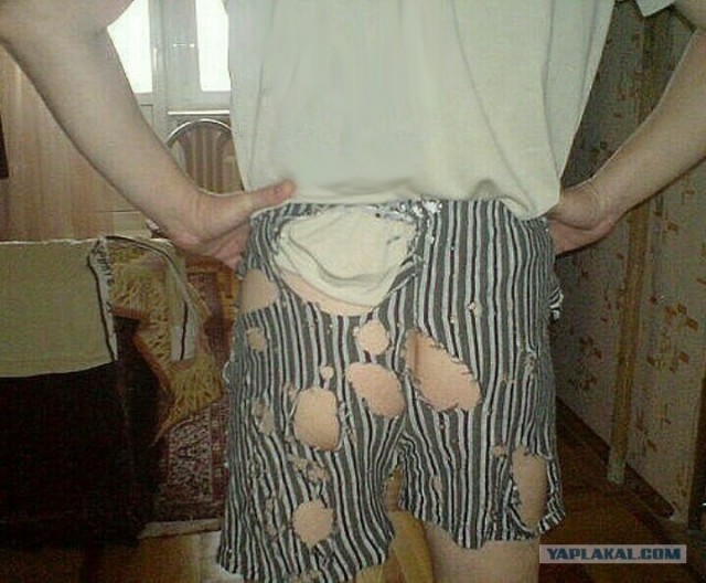 А вы знали, как делают рваные джинсы?