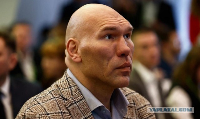 Азербайджан объявил депутата Госдумы Николая Валуева персоной нон грата и запретил ему въезд.