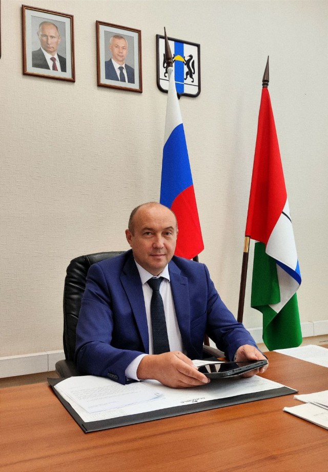 Новосибирский министр сельского хозяйства сбежал от владелицы забитого скота