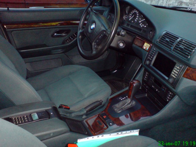 Капсула времени: BMW M5 E39 2003-го года с пробегом 309 миль