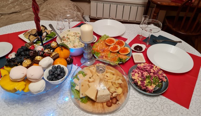 Смотр-парад новогодних столов