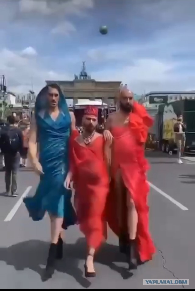 Все на фронт