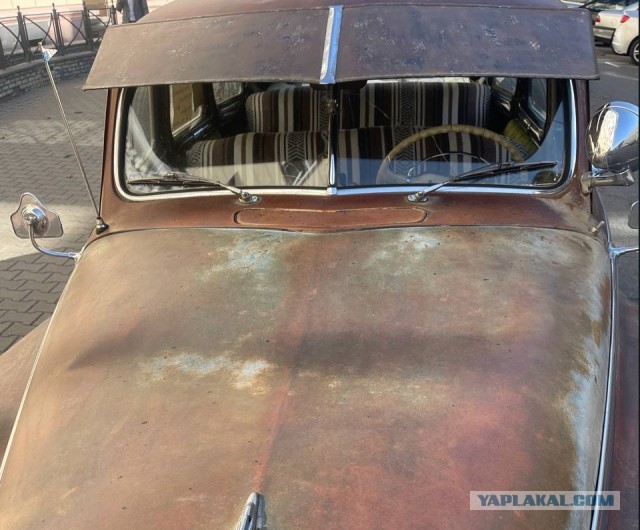 В Минске фотомодель оставила вмятину на капоте редчайшего DeSoto 1948 г.в. Ее ищут всем автосообществом