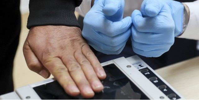 МВД начнет снимать отпечатки пальцев у прибывающих в аэропорты Москвы мигрантов
